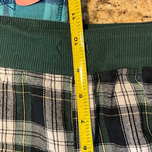2 Pair of Soft Flannel Capri PJ Bottoms  Sz M.     NWT - Picture 8 of 10